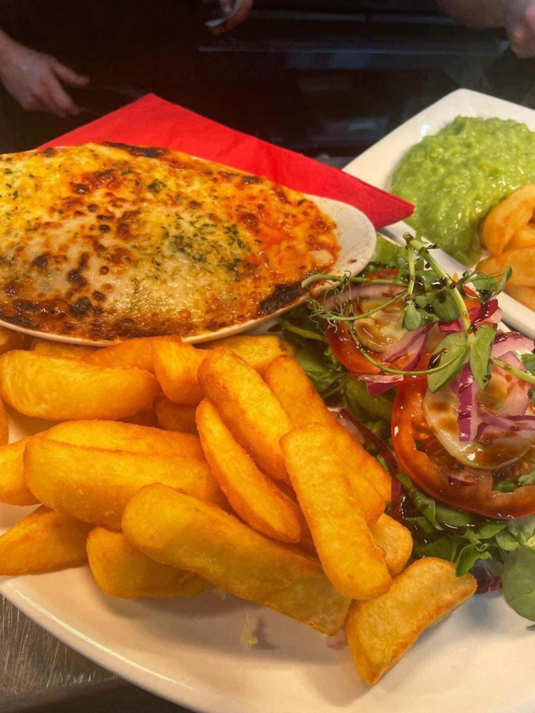 The Manor Inn Pub And Steakhouse, Fridaythorpe, Driffield York Kültér fotó